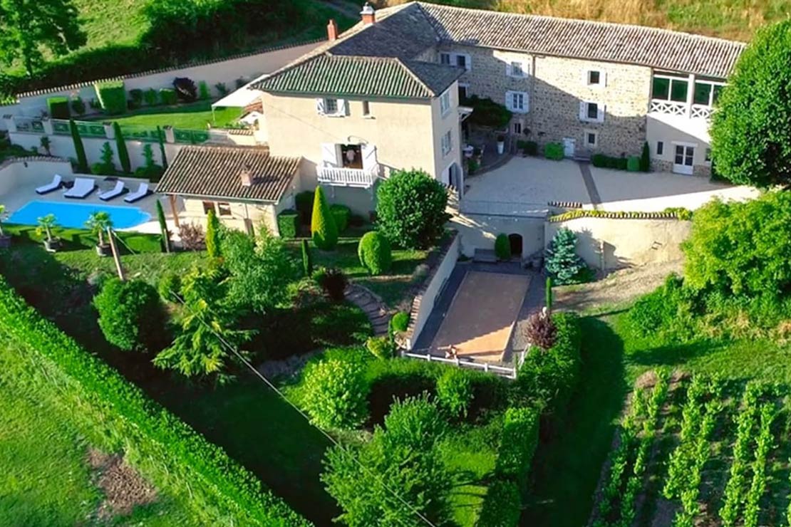 Luxury house rental beaujolais Aerial view
